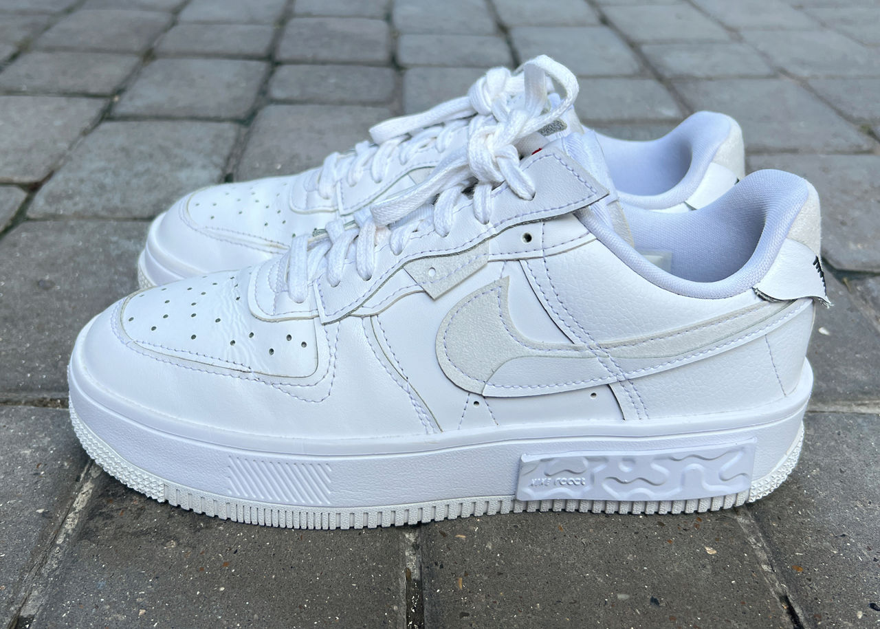 Nike Air Force 1 Low Fontanka Triple White. Размер 39. Оригинал. В идеальном состоянии. foto 0