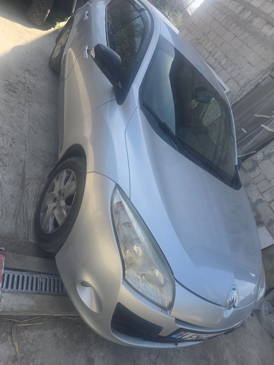 Renault Megane фото 0