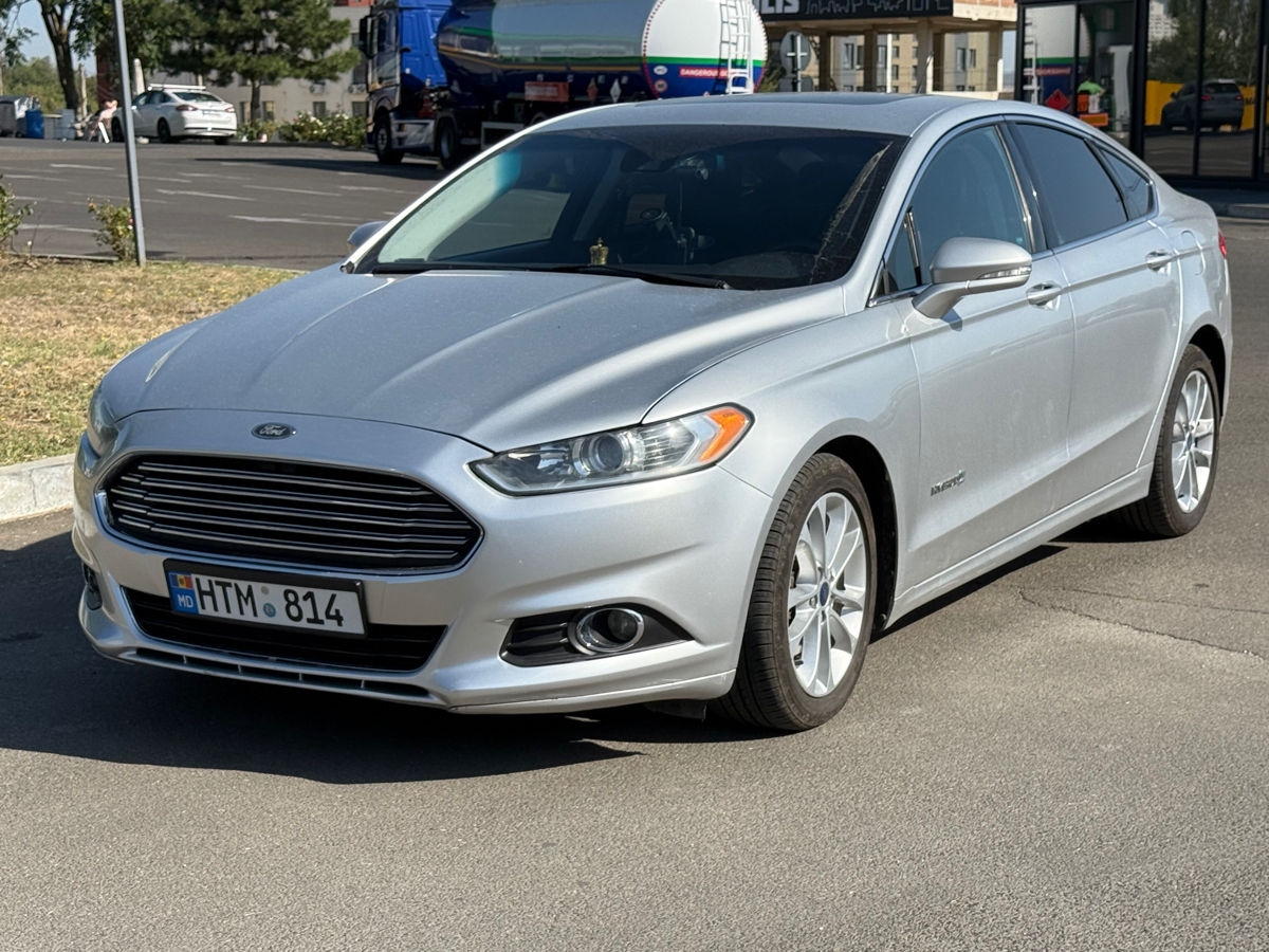 Ford Fusion an. 2013
