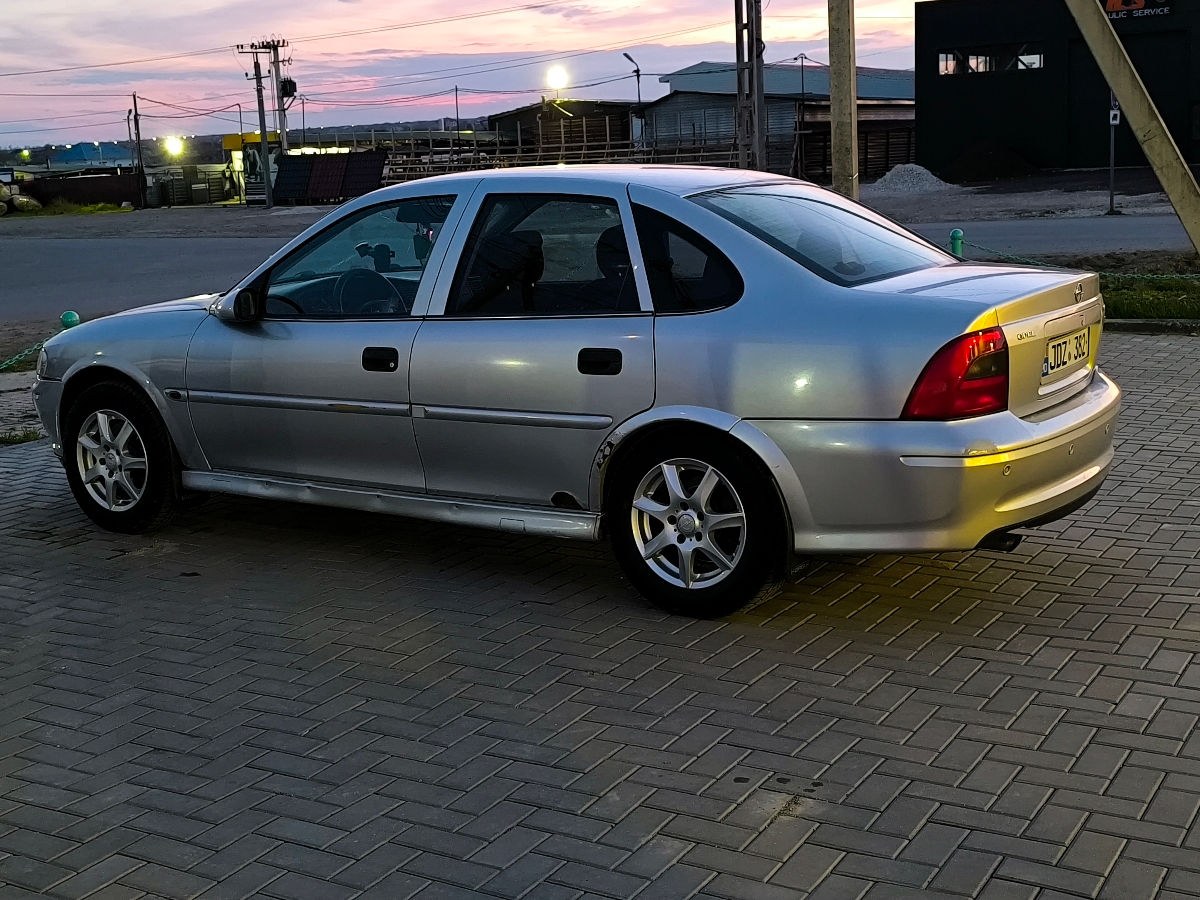 Opel Vectra фото 3