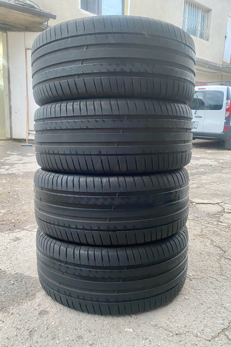 255/45 R19 foto 0