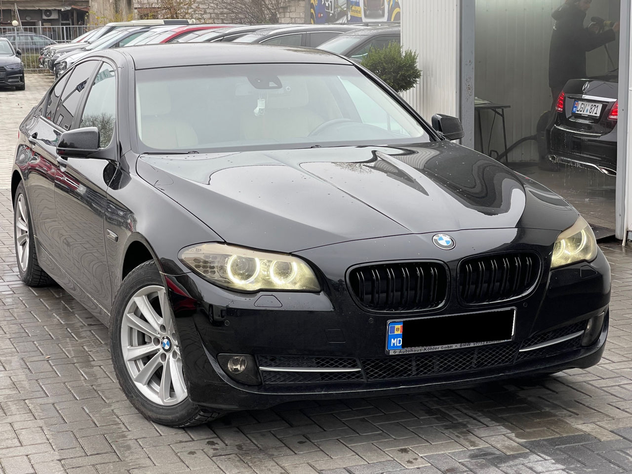 BMW 5 Series фото 4
