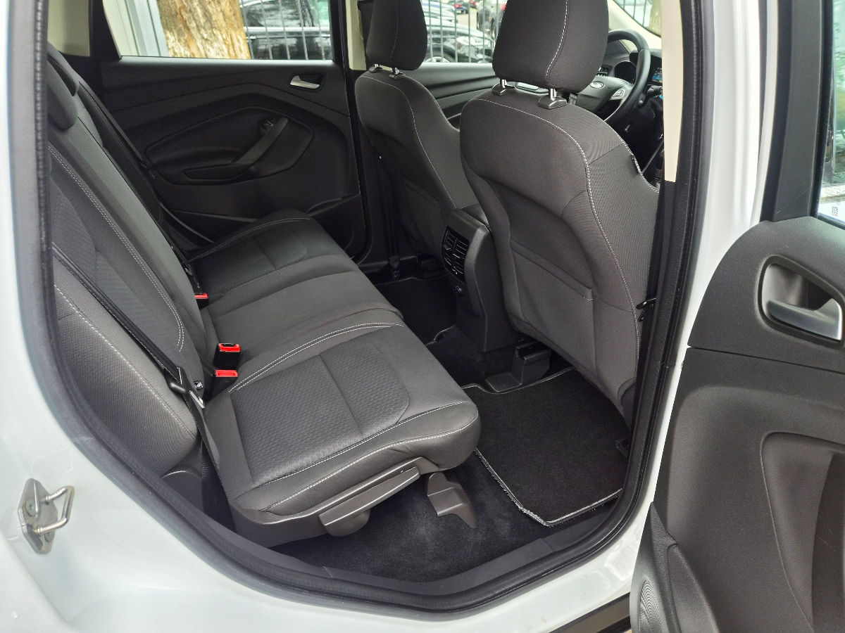 Ford Kuga 2018 photo 18