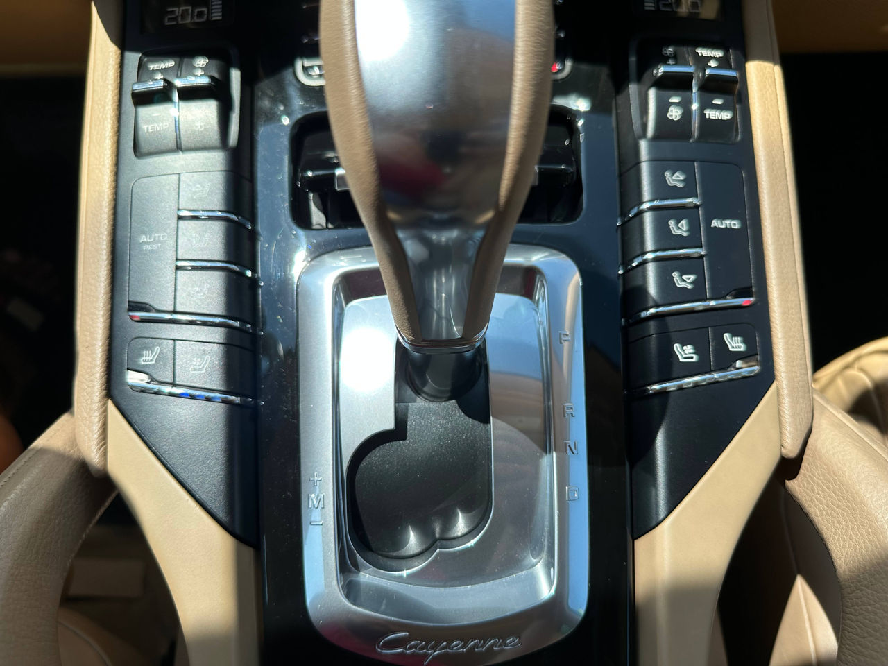 Porsche Cayenne foto 14