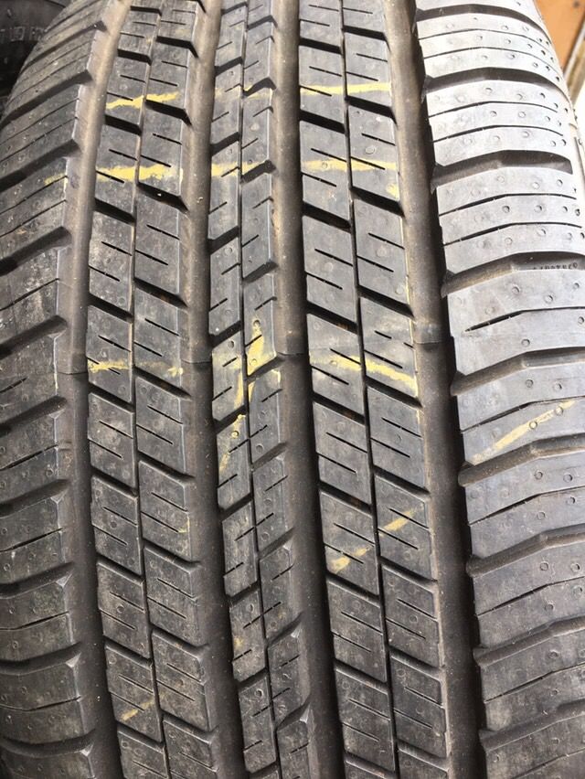 255/55/R17 Continental