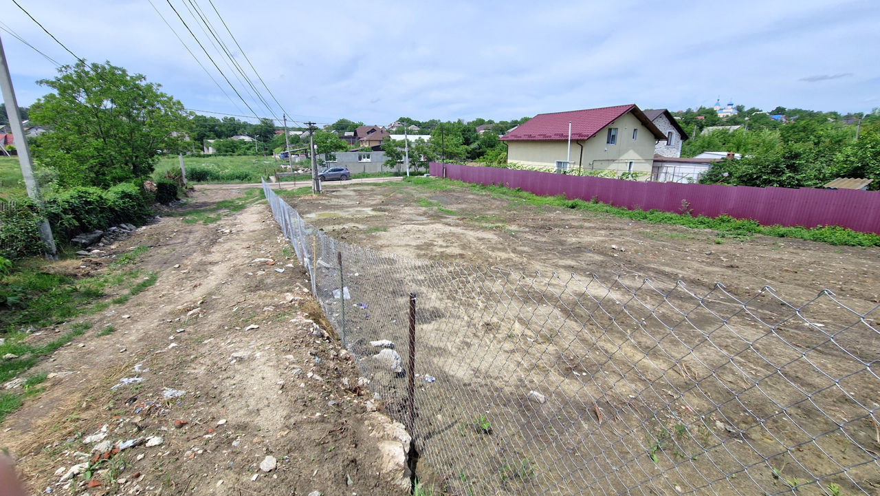 Teren pentru construcții, 10 ari, de colț, toate comunicațiile. Bubuieci foto 1