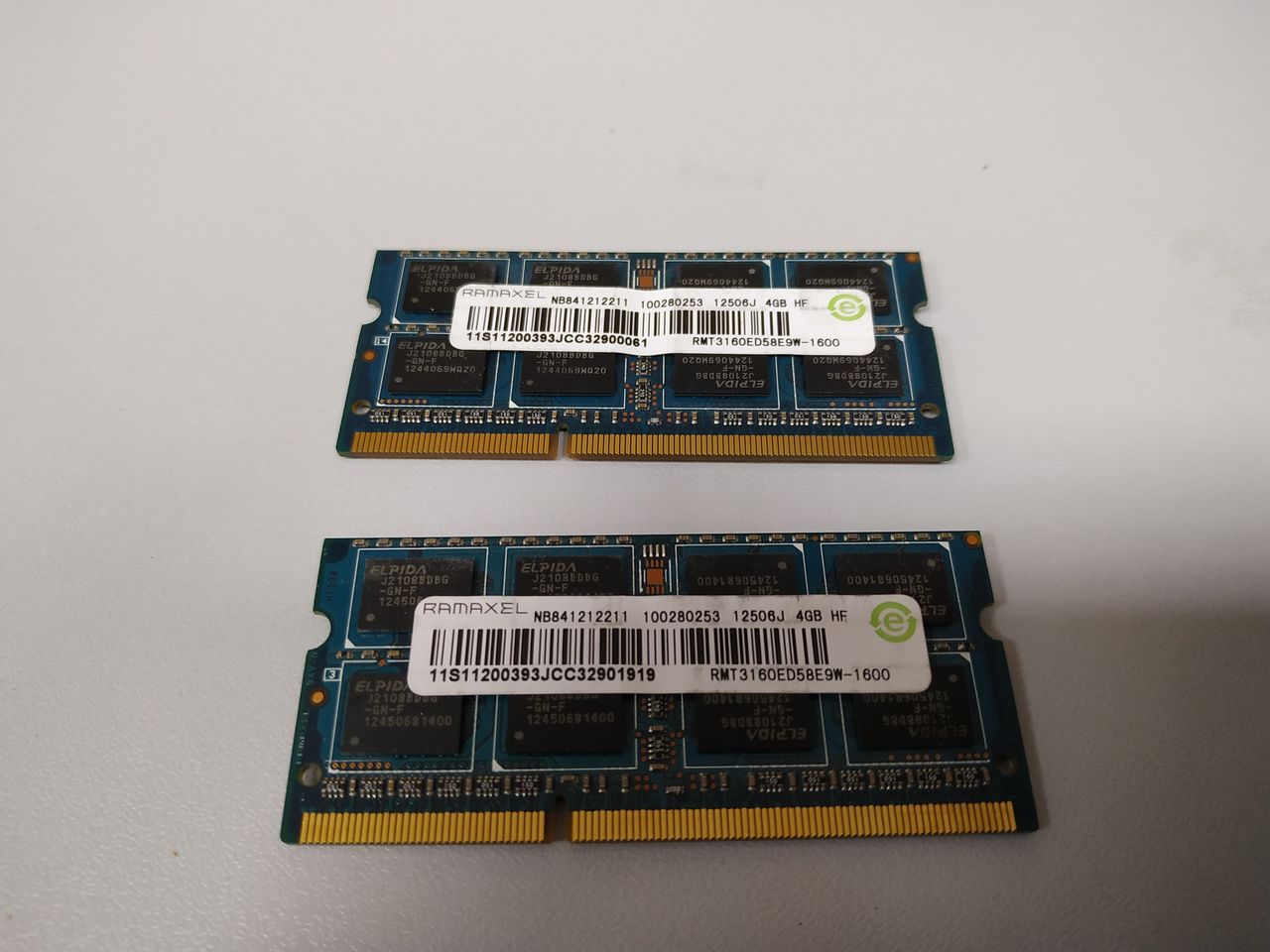 Оперативка для для ноутбука DDR3- 4Gb 1600MHz (RMT3160ED58E9W-1600)