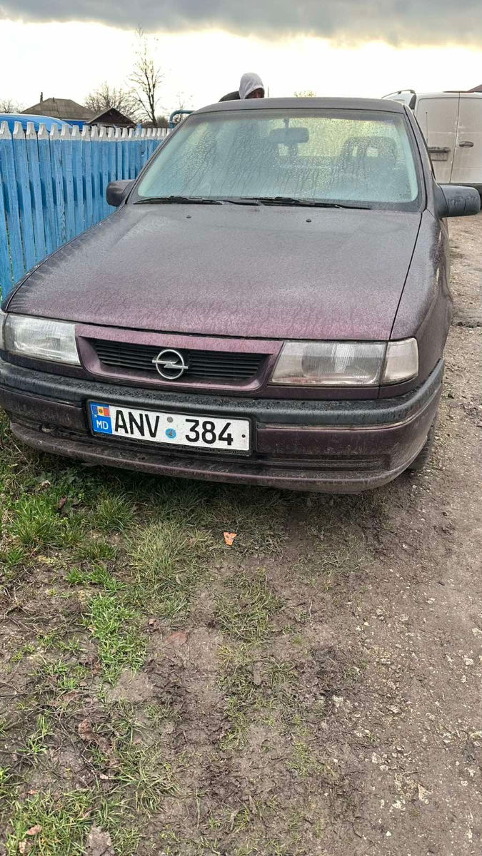 Opel Vectra 1992 г. с пробегом 180000 км, Бензин, 1300 €