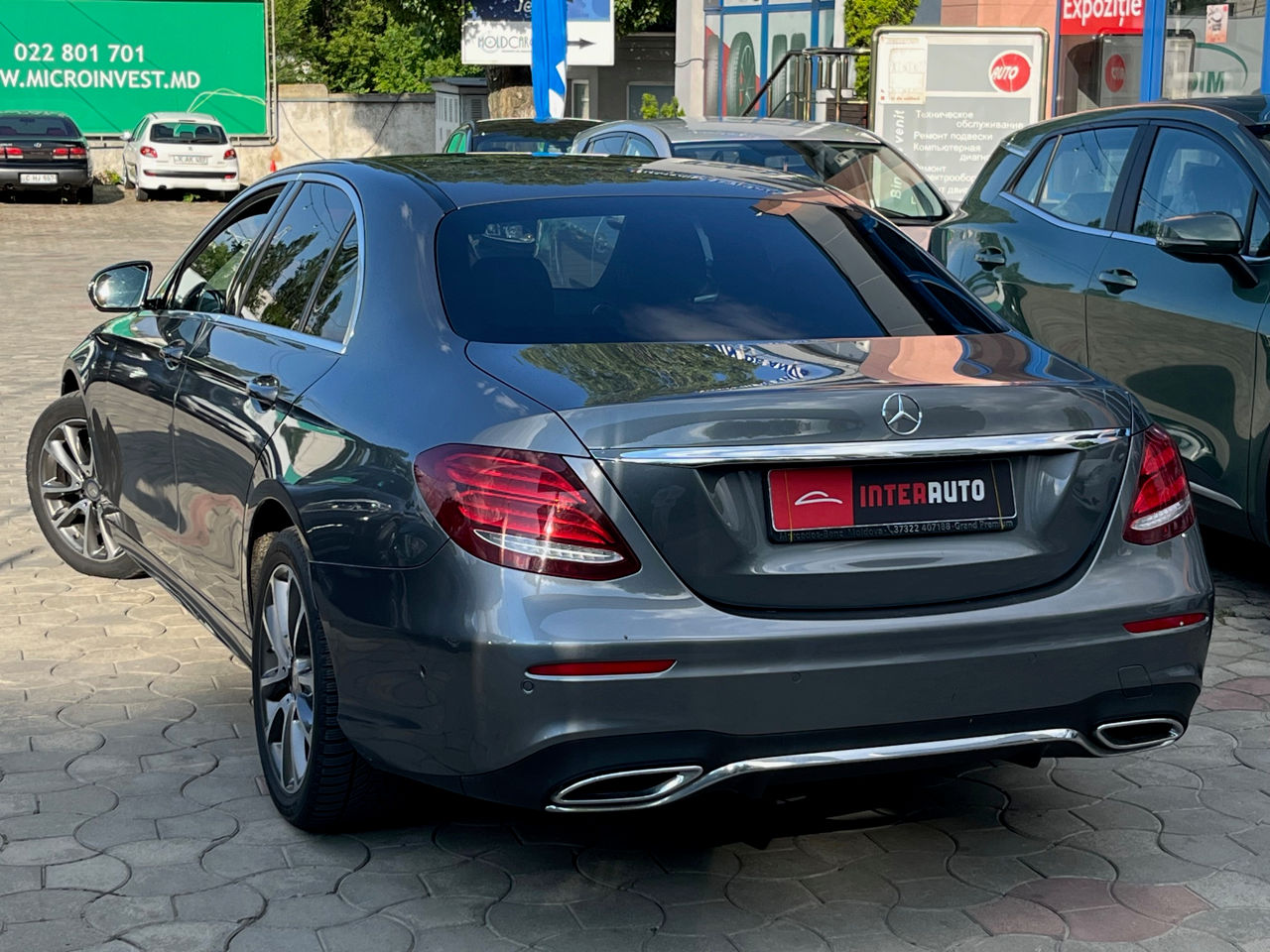 Mercedes E-Class foto 2