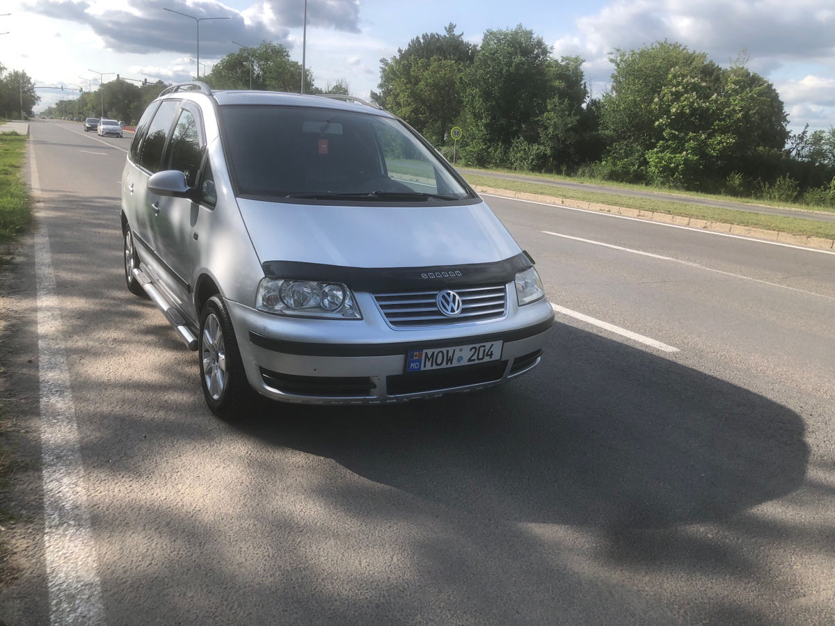 Volkswagen Sharan фото 0