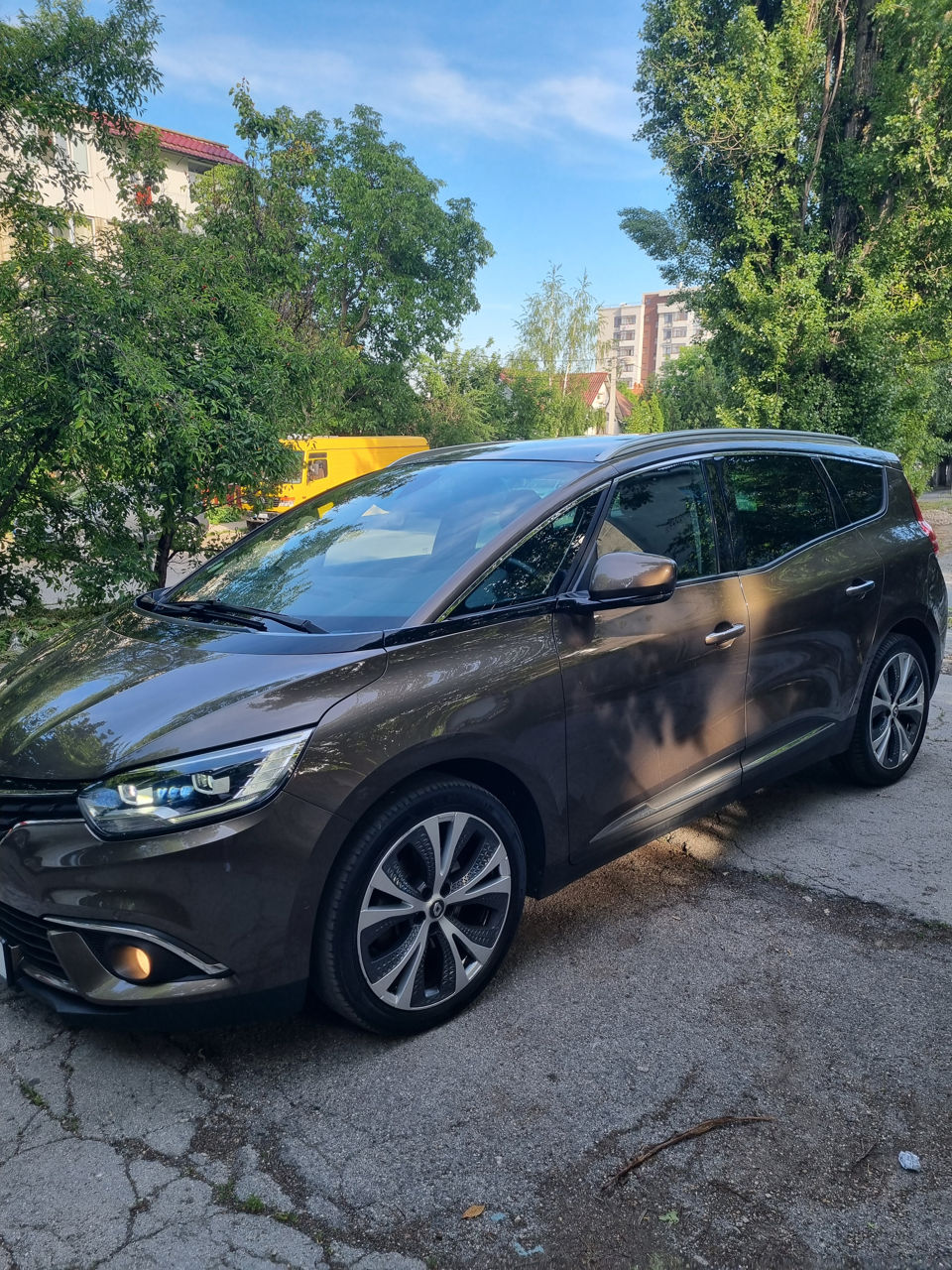Renault Grand Scenic foto 0