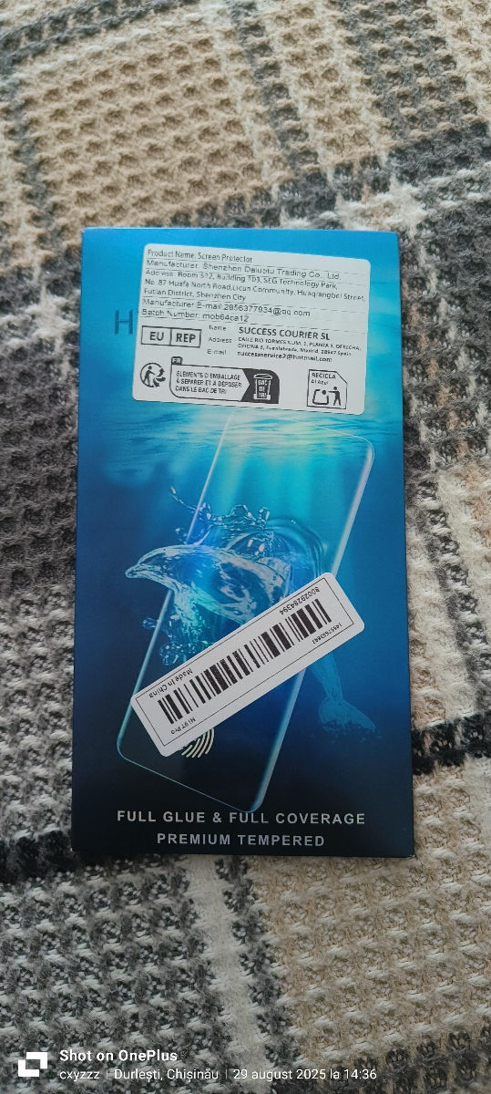 Vând 4 folii de protecție noi pentru Xiaomi Mi 9t/ 9t pro foto 0