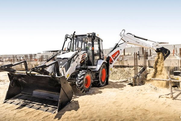 Buldoexcavator Bobcat B730M фото 2