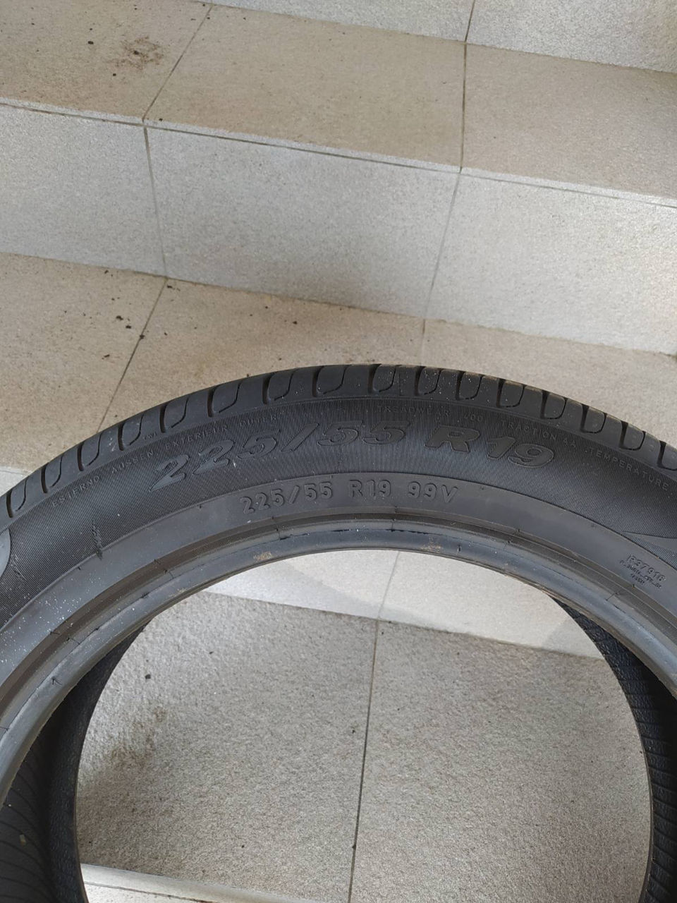 Pirelli 225/55 r19 , лето - 800л