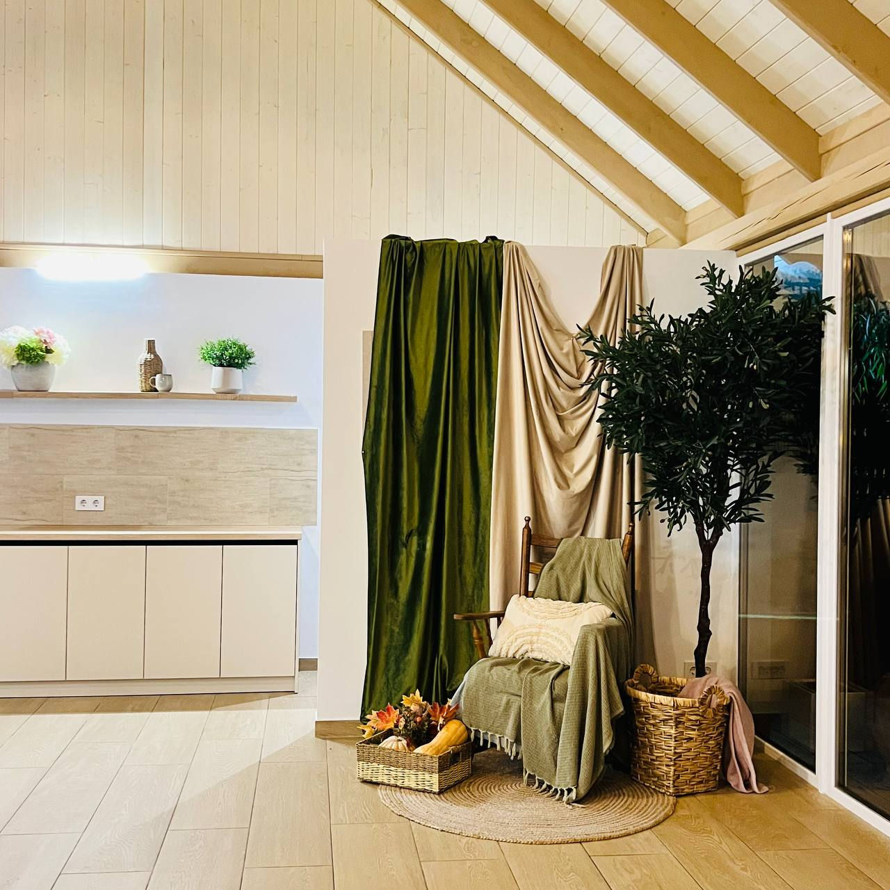 Chirie Foisor/ Terasa de tip închis – perfect pentru evenimentul dumneavoastră! foto 4