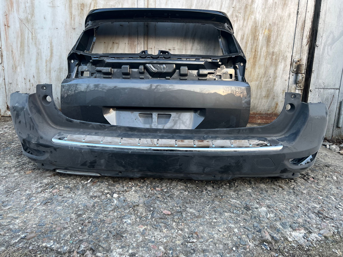Bară protecție și hayon Peugeot 5008 foto 1