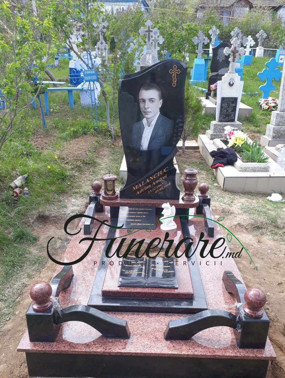 Изготовление эксклюзивных памятников на заказ фото 2