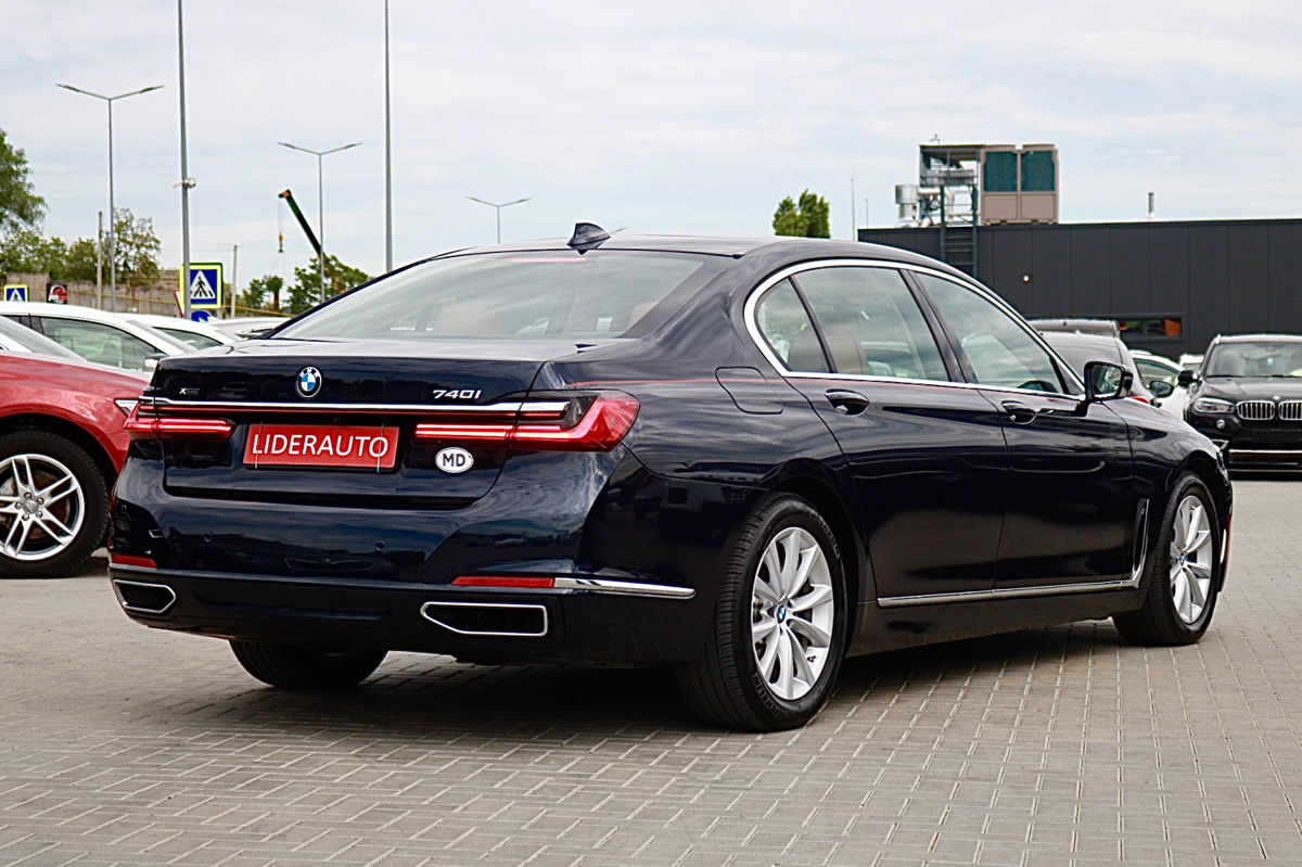 BMW 7 Series foto 3