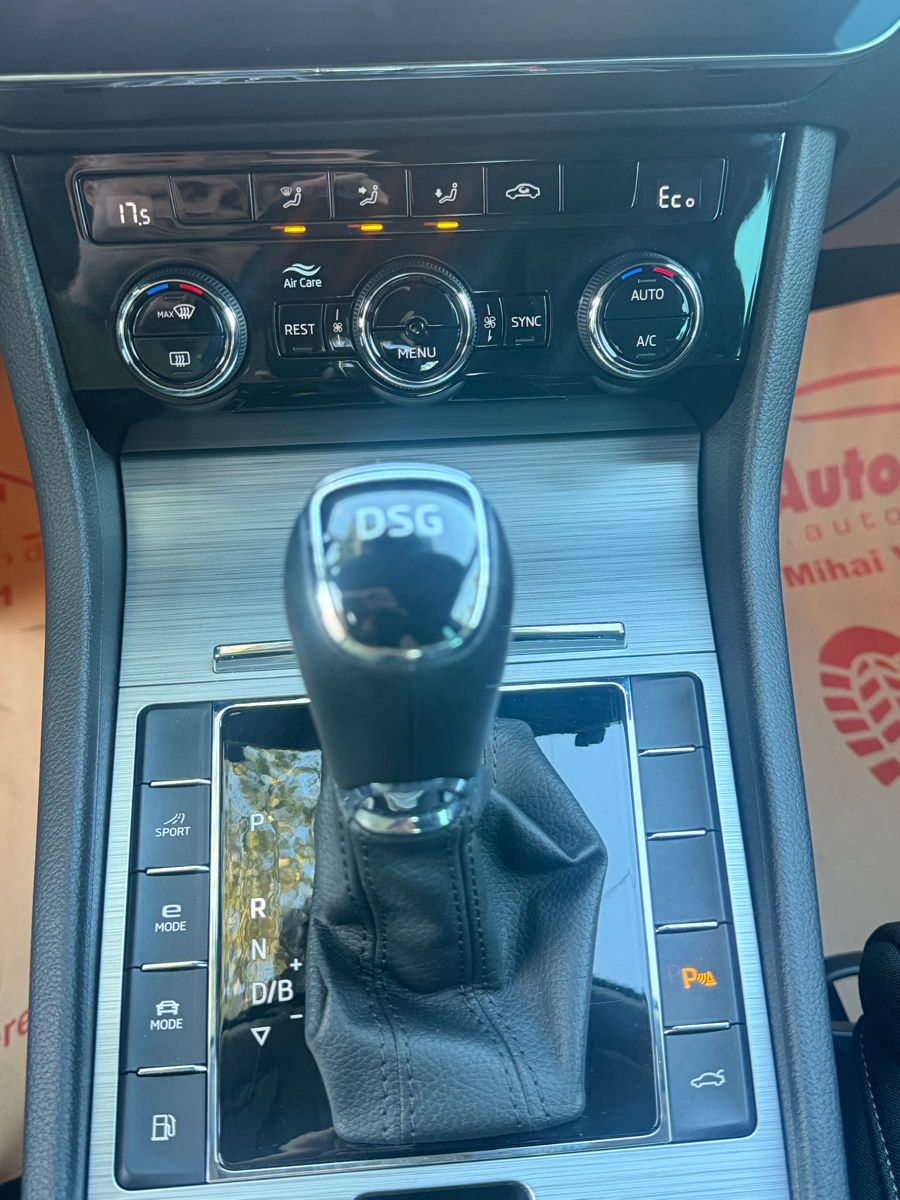Skoda Superb 2020 photo 16