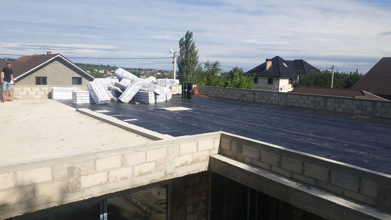 Transformă-ți casa cu un acoperiș plat modern și eficient. фото 7