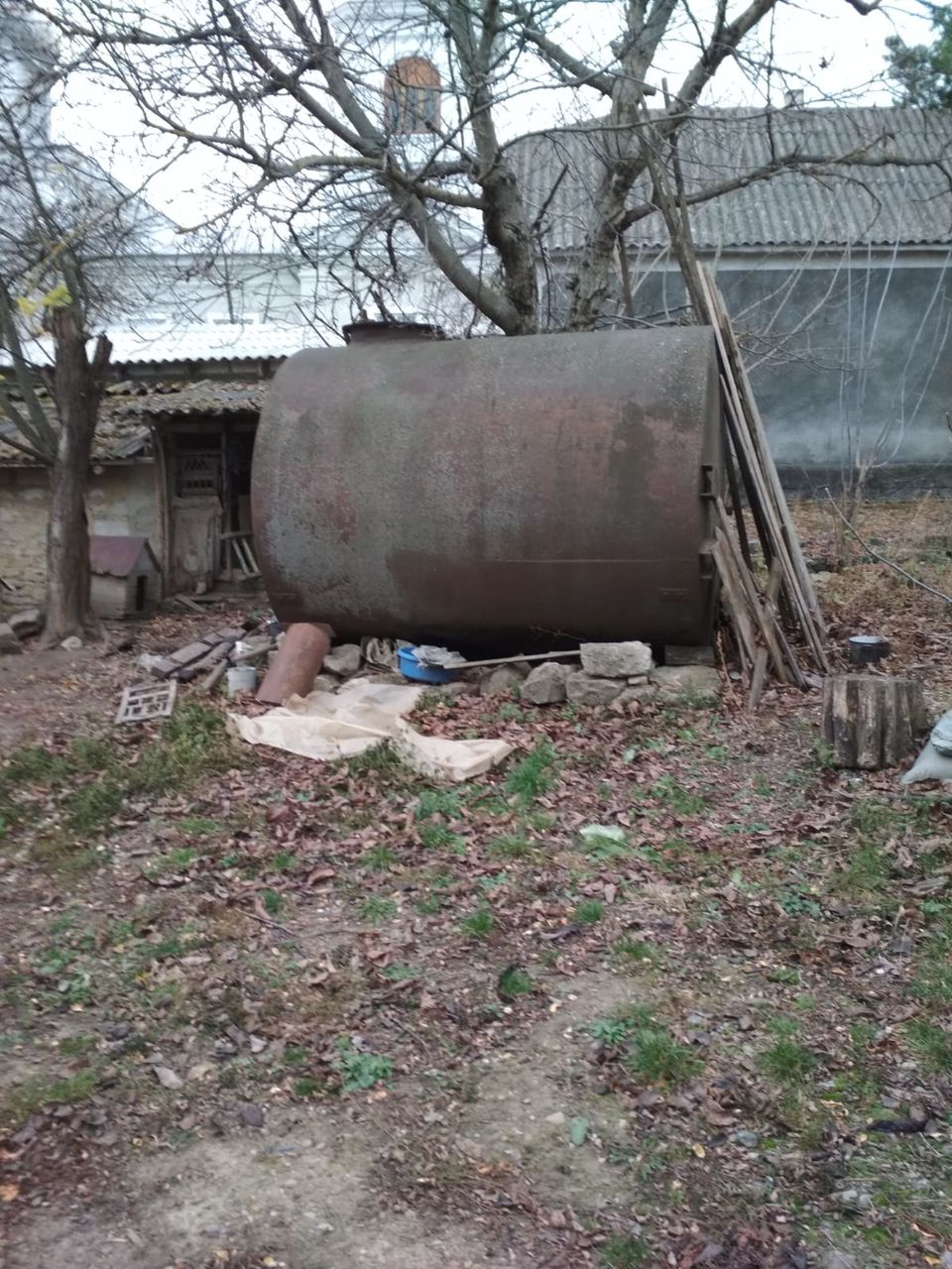 Бочки 10 и 5 тонн