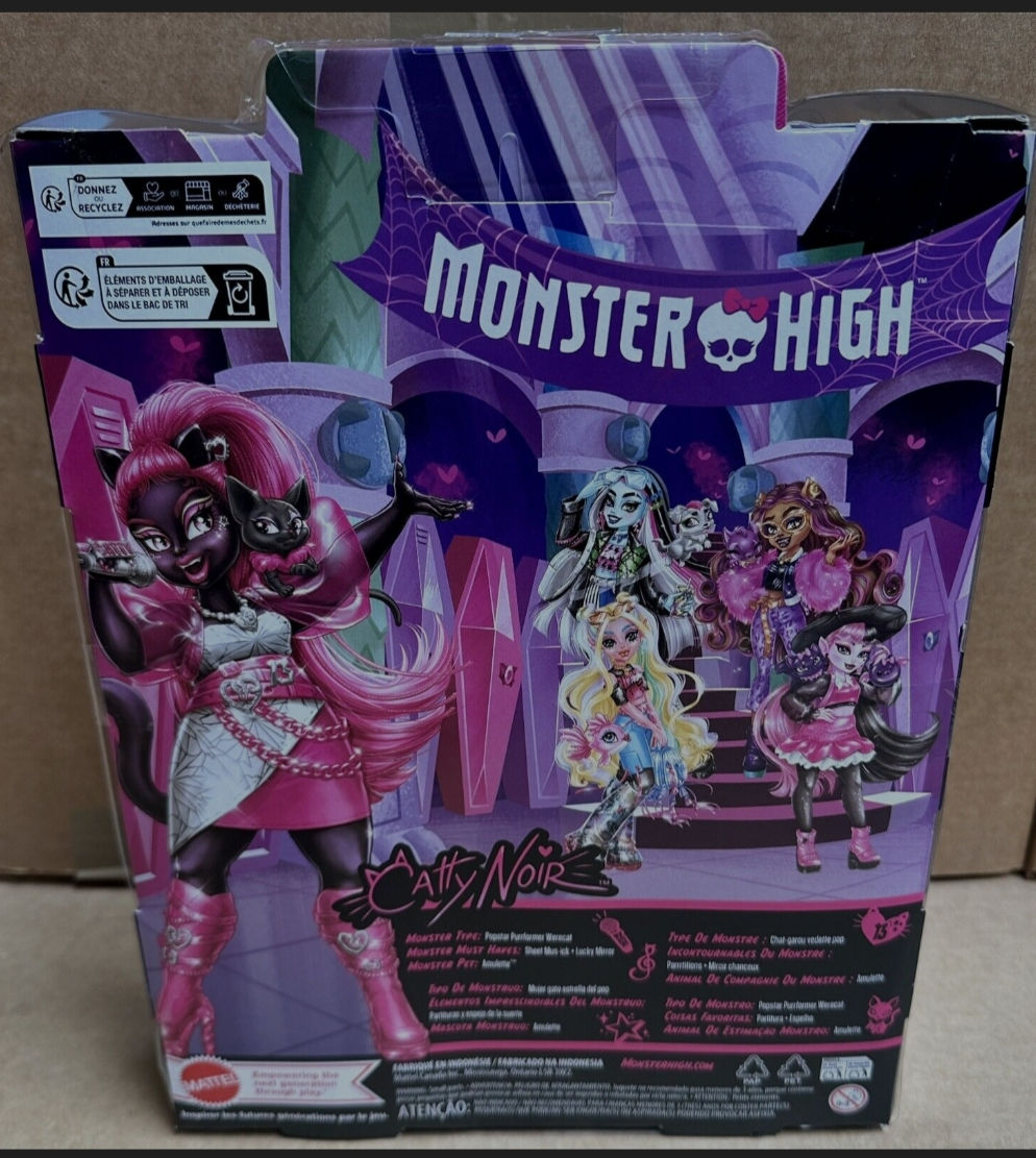 Papusa noua monster high in cutie foto 3