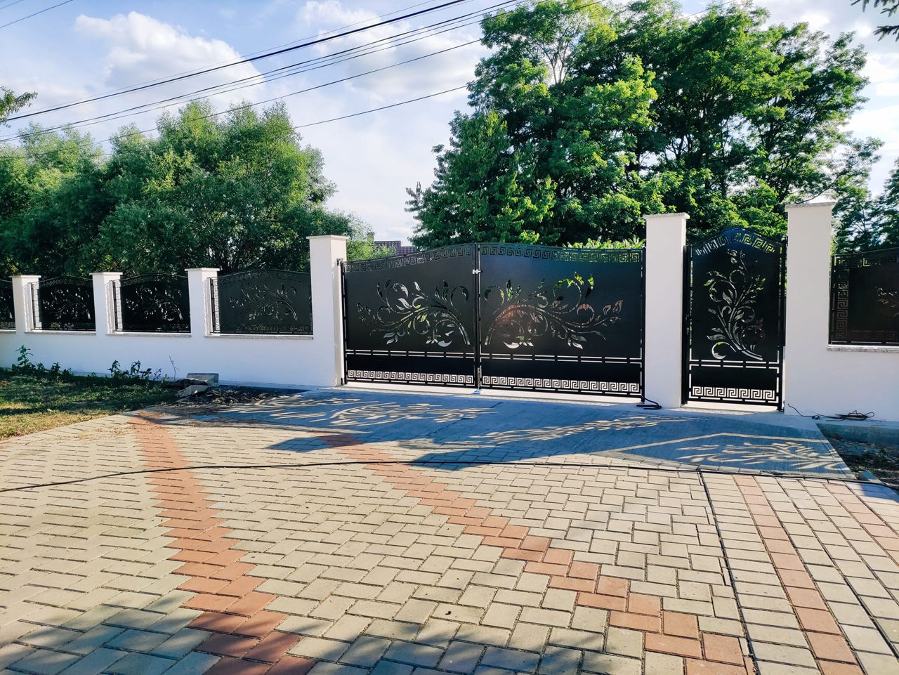 Porți și garduri metalice traforate direct de la producator foto 17