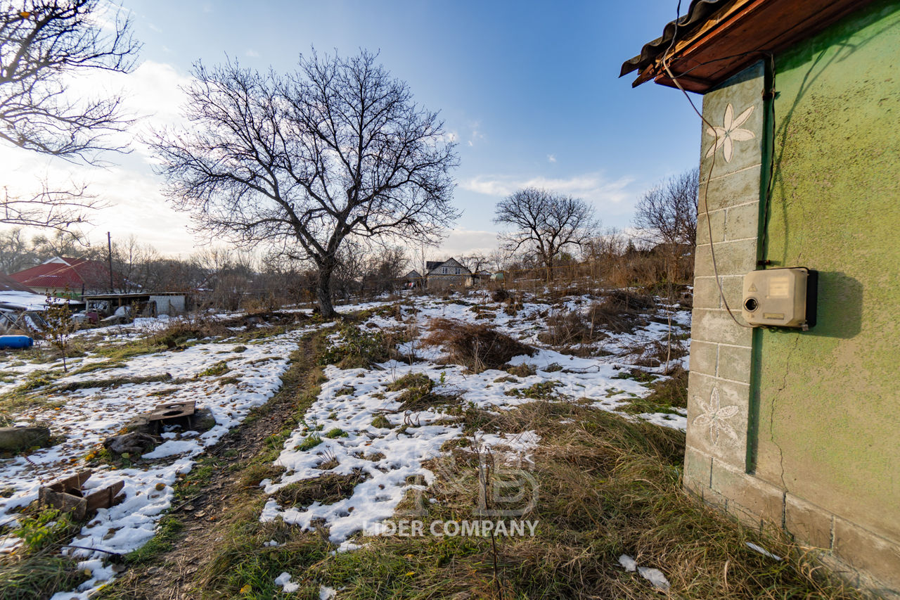 Casa/ teren pentru construtie/ prima linie 29 ari r. Criuleni, s. Coșernita foto 10