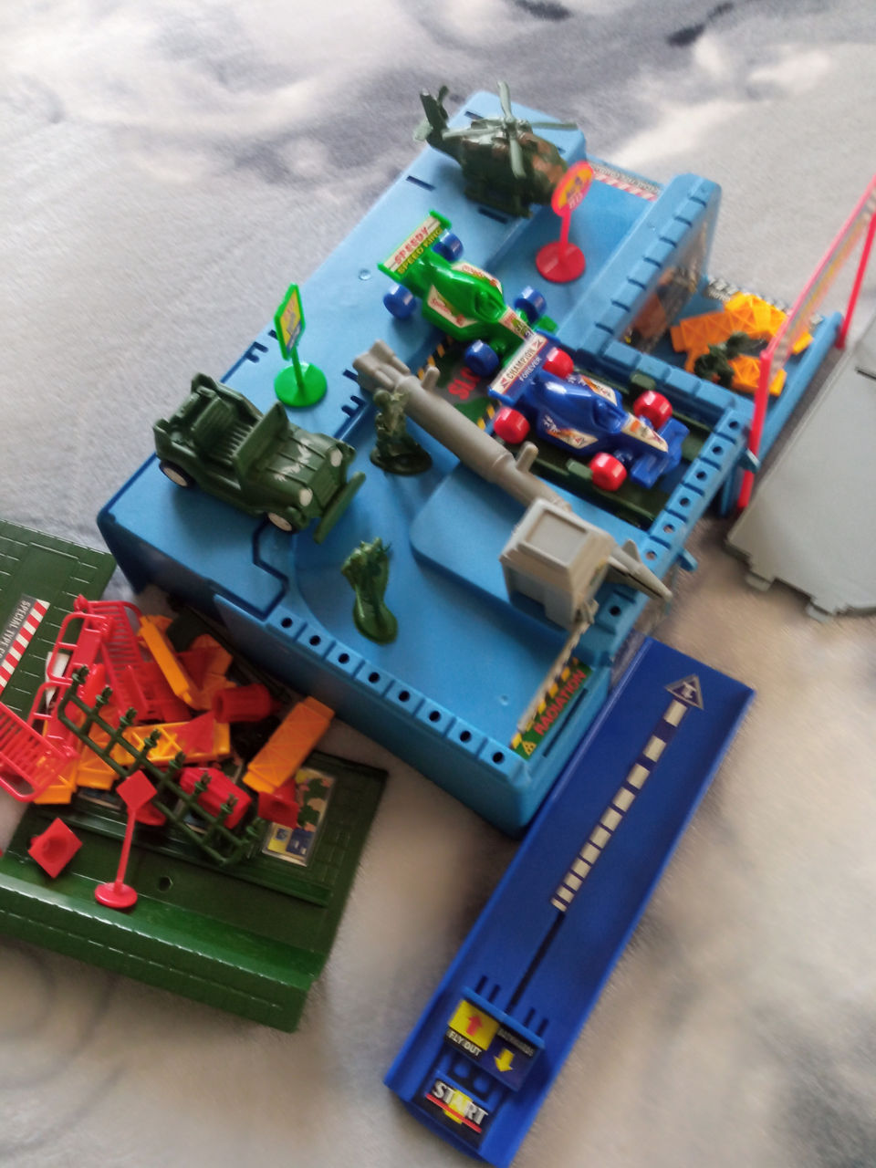 Продам шахматы деревянные и другие игры ... фото 8