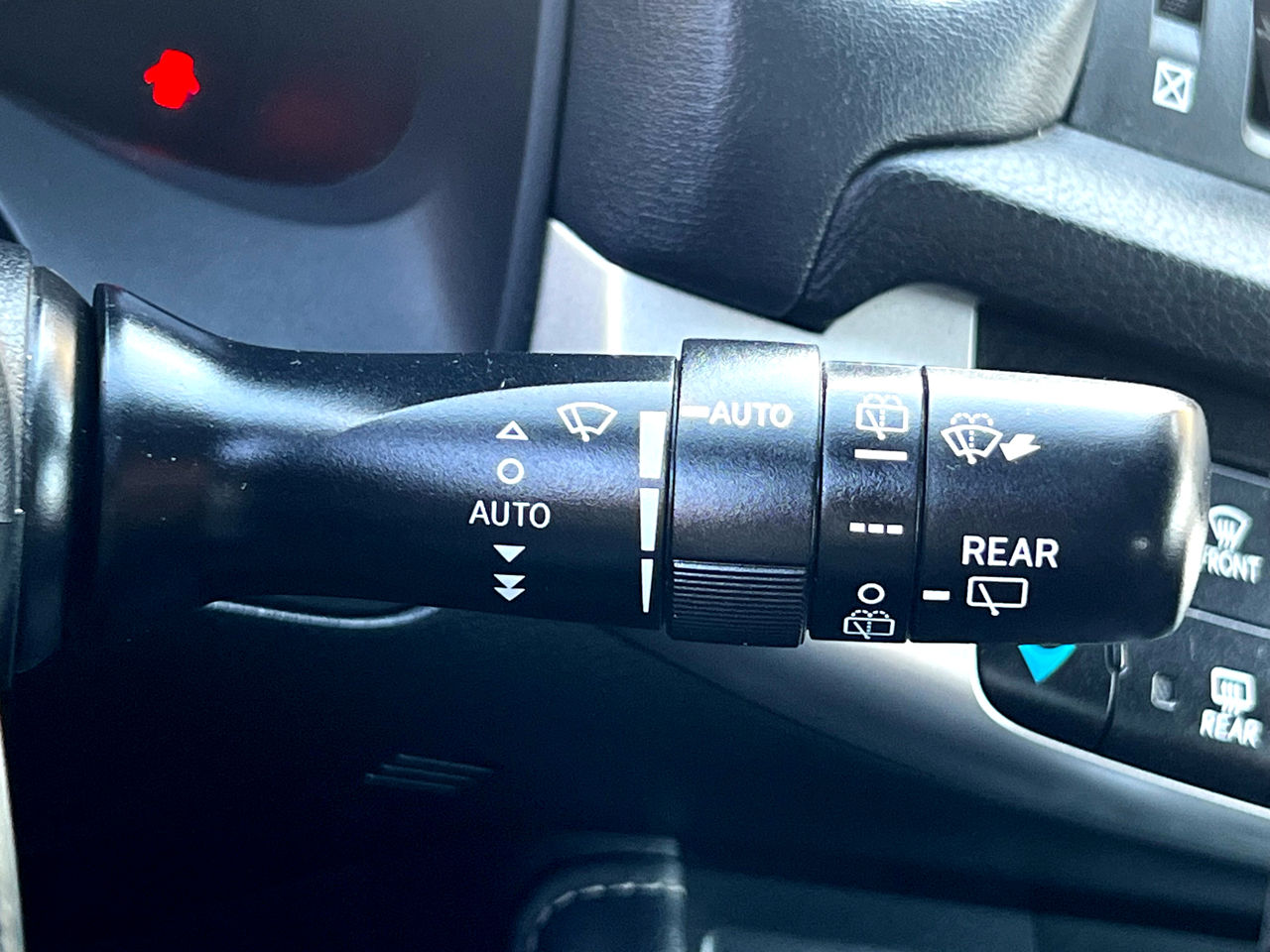 Lexus CT Series фото 10