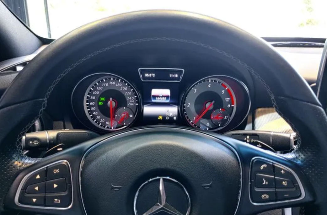 Mercedes CLA foto 6