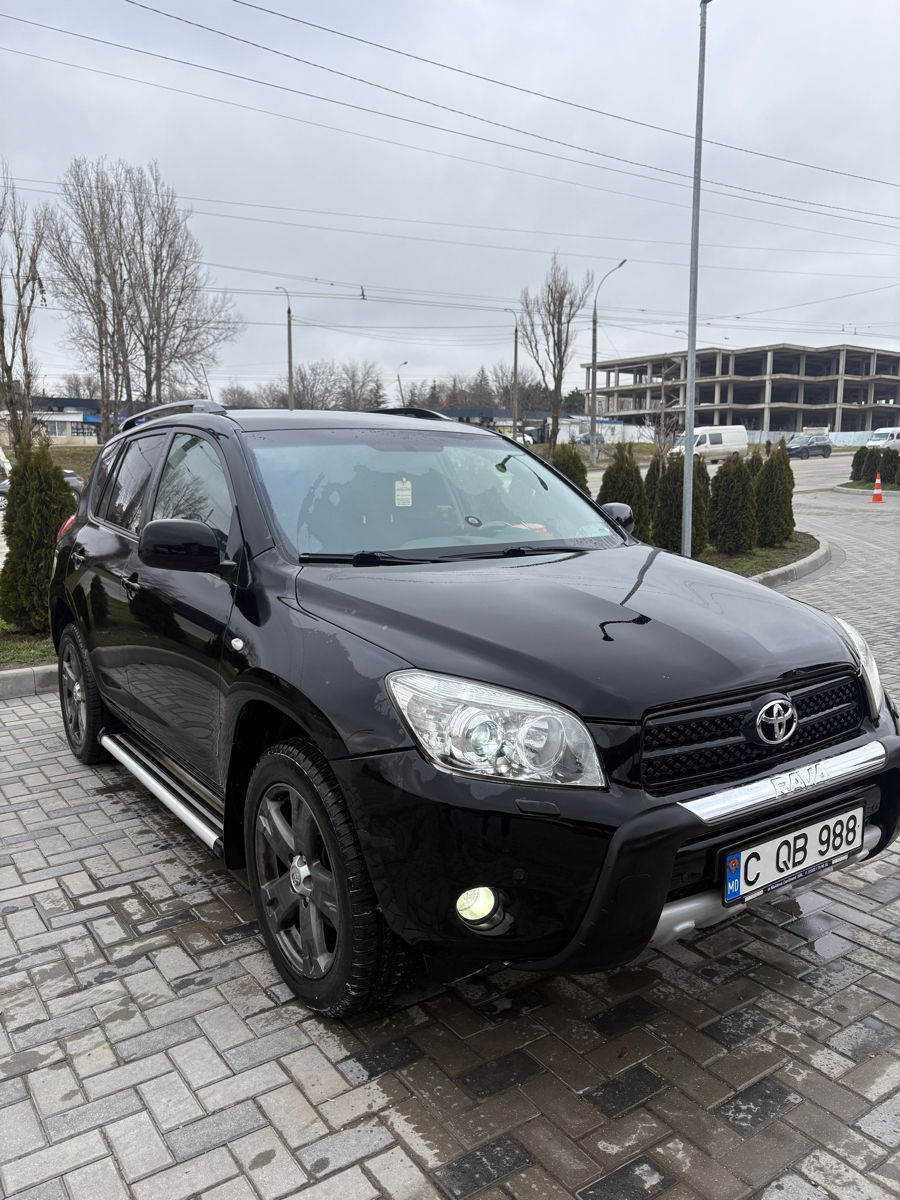 Toyota Rav 4 foto 1