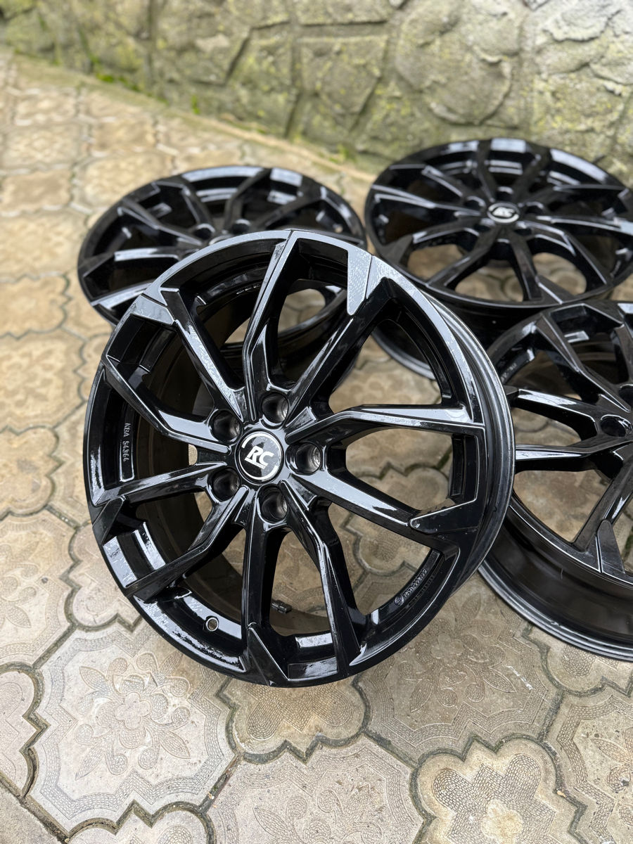 Rac R18 Wheel Rc Designe R18 5/114.3 7j et35