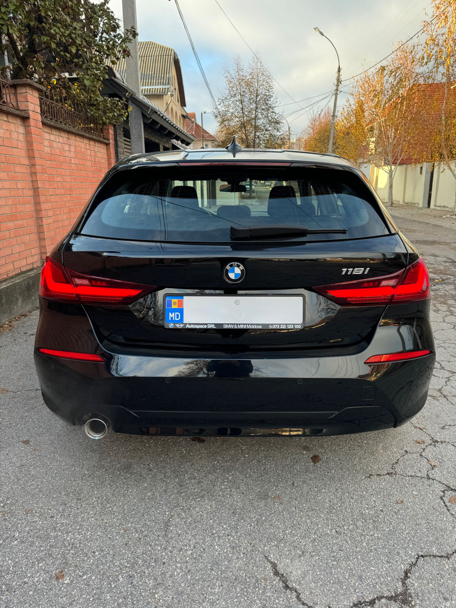BMW 1 Series фото 1