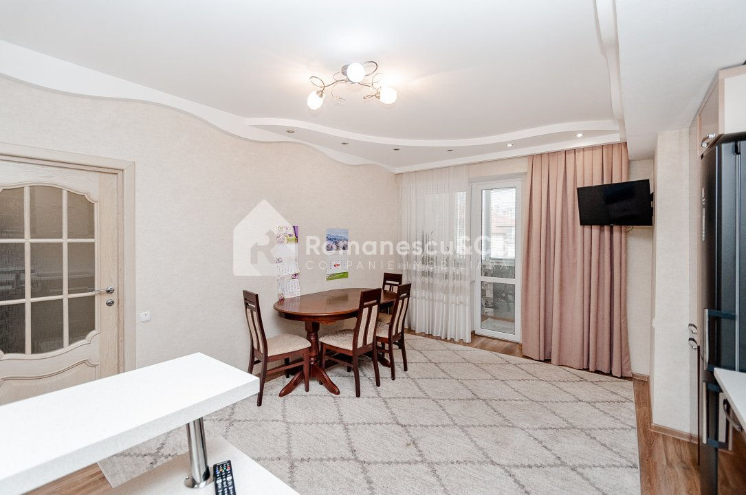 Apartament cu 2 camere, 80 m², Buiucani, Chișinău foto 2