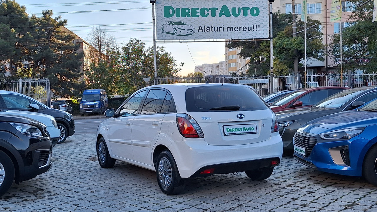 KIA Rio foto 5