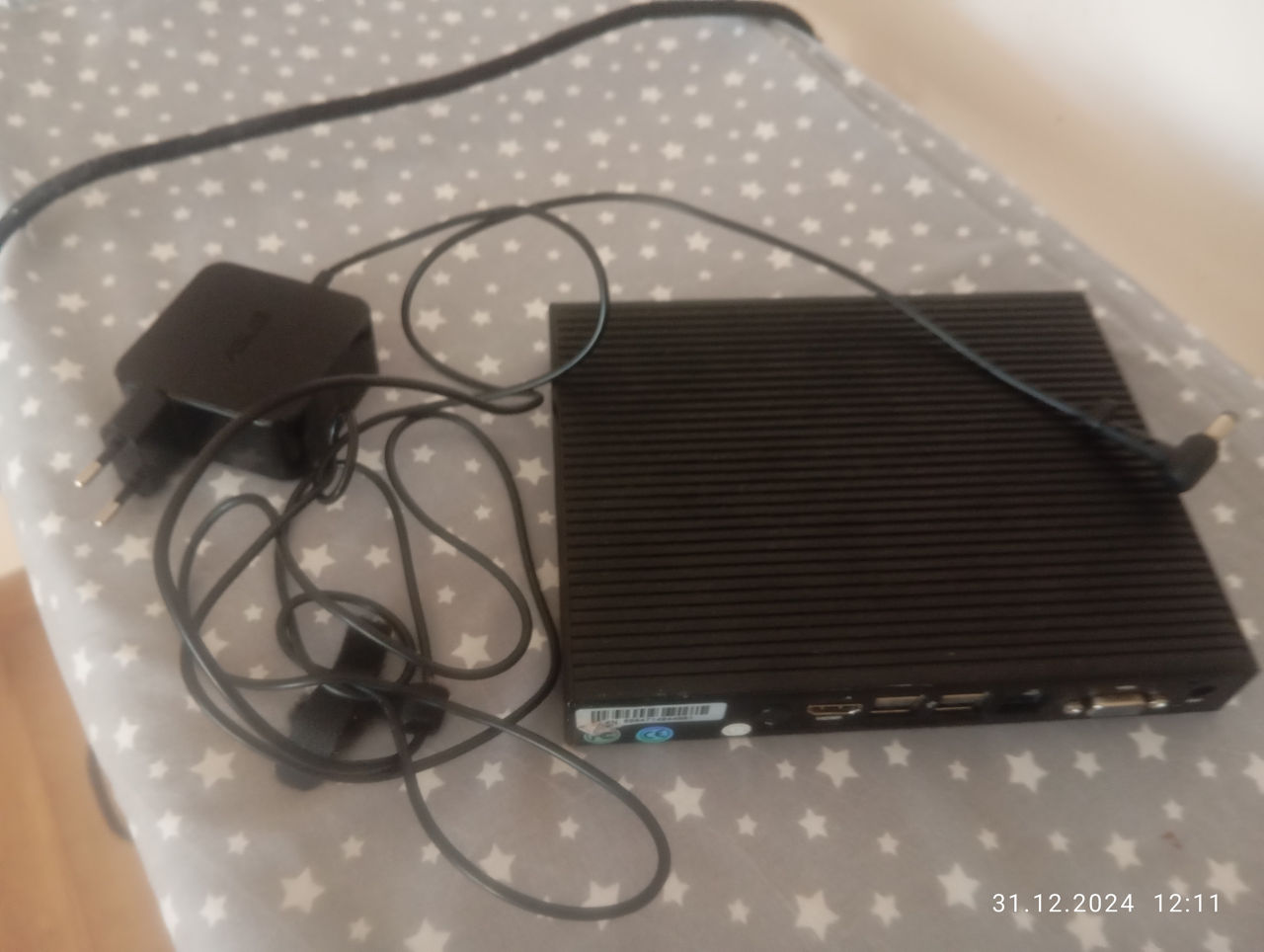 Mini unitate asus foto 1