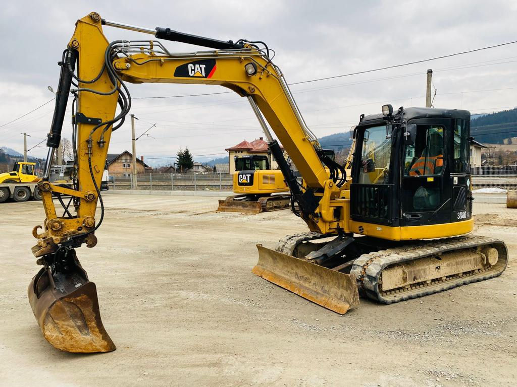 Lucrări de excavare,  terasament, compactare, incarcare, transportarea pamantului. foto 5