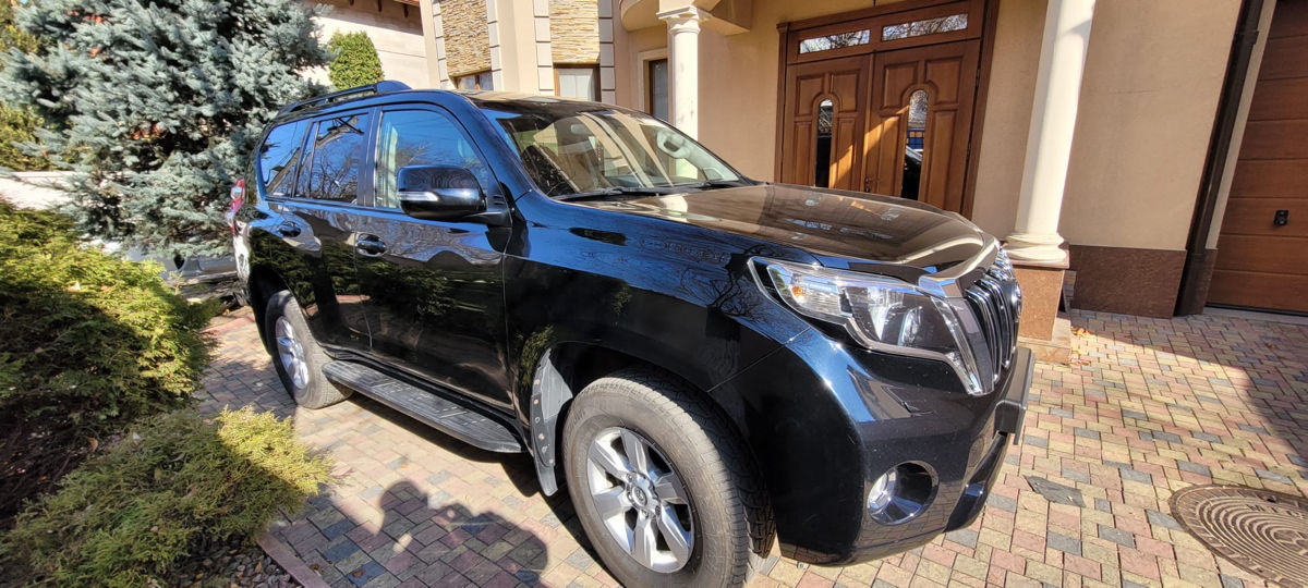 Toyota Land Cruiser Prado фото 0