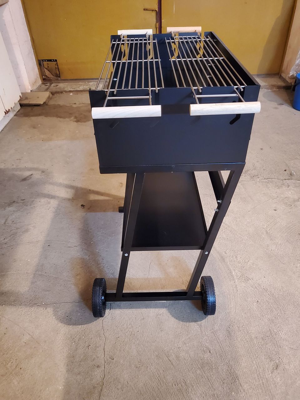 Новый большой BBQ гратар, мангал. За полцены от реальной!