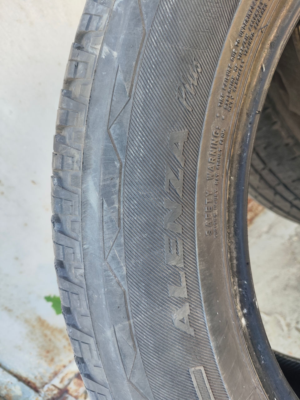 Bridgestone Alenza plus 255/55 R19 foto 3