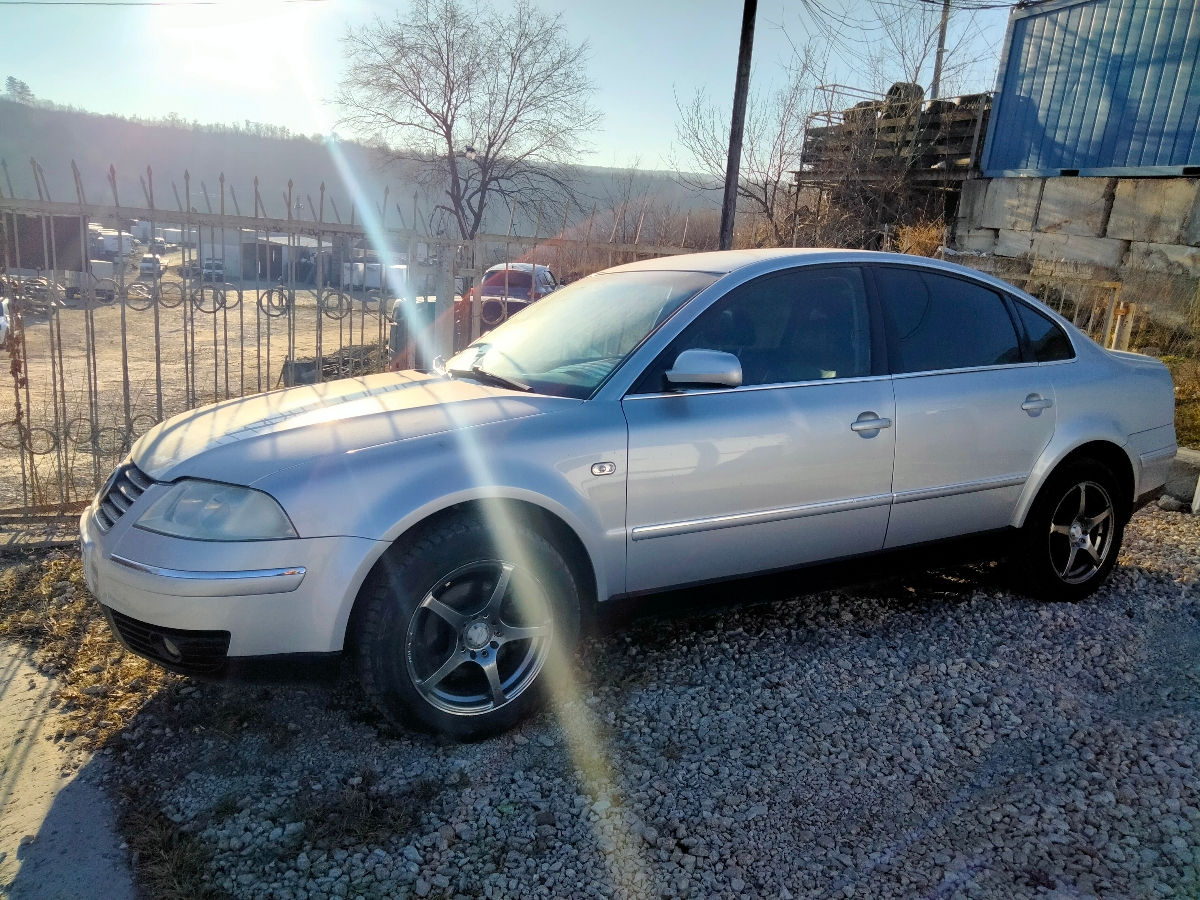 Volkswagen Passat foto 1