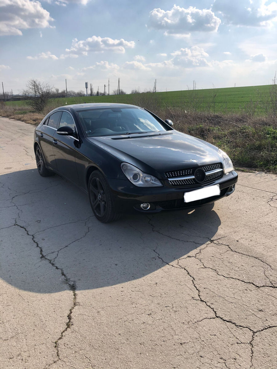 Piese auto w219 CLS / dezmembrare foto 2