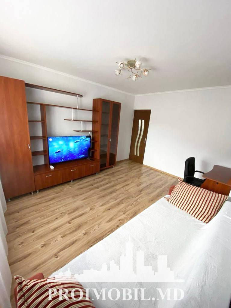 Apartament cu 2 camere, 65 m², Centru, Chișinău foto 4