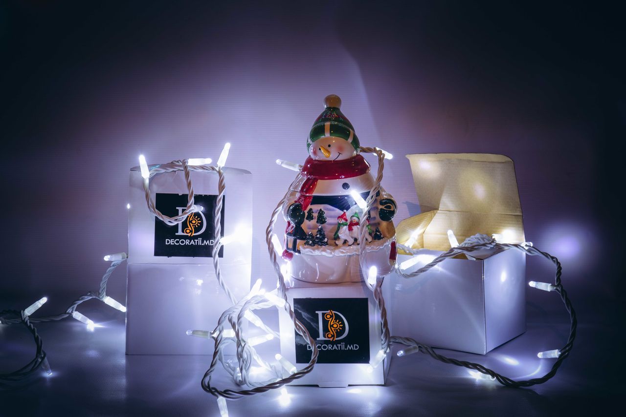 Decoratii De Craciun Ghirlande Profesionale Fulgi Si Stelute