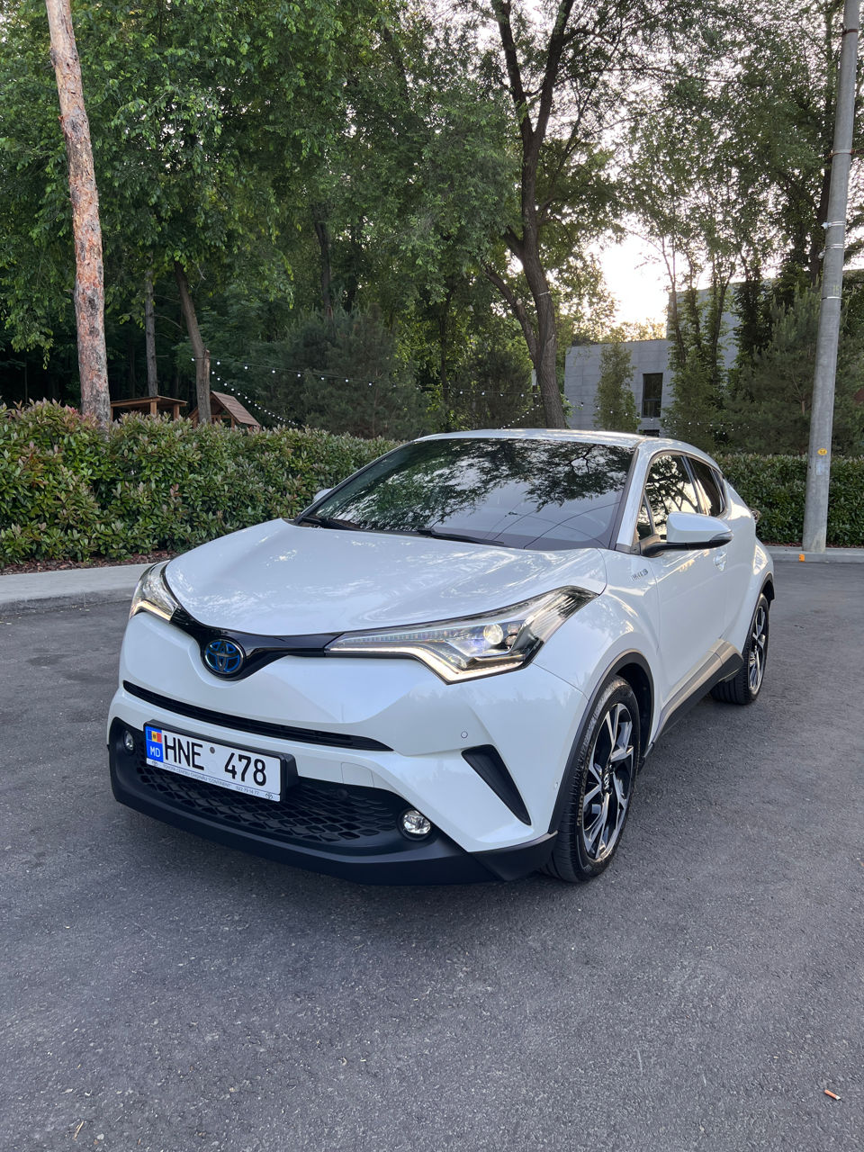 Toyota C-HR foto 2