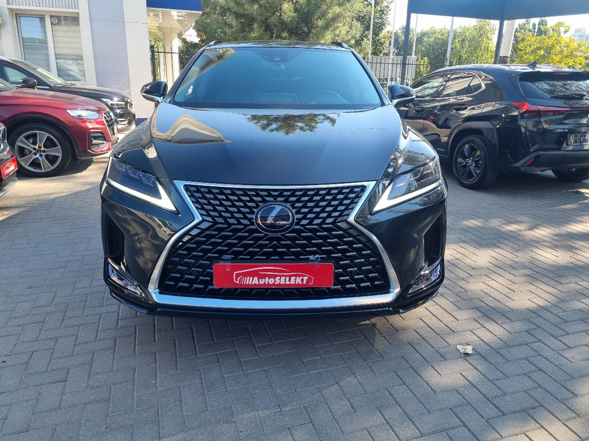 Lexus RX Series 2022 photo 2