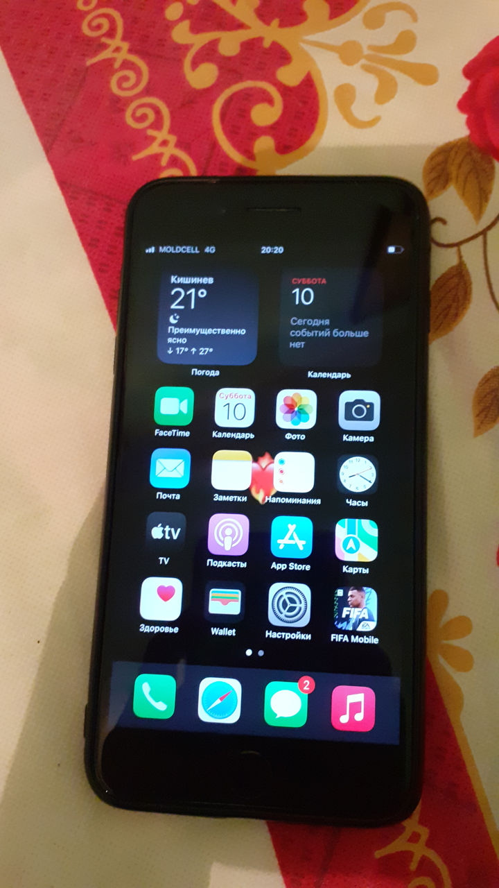 Продам аифон 7plus 32gb