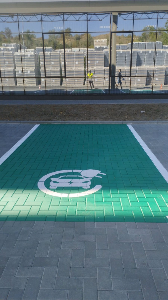 Marcaj rutier parcari, terenuri sportive, instalare indicatoare rutiere!!! foto 4
