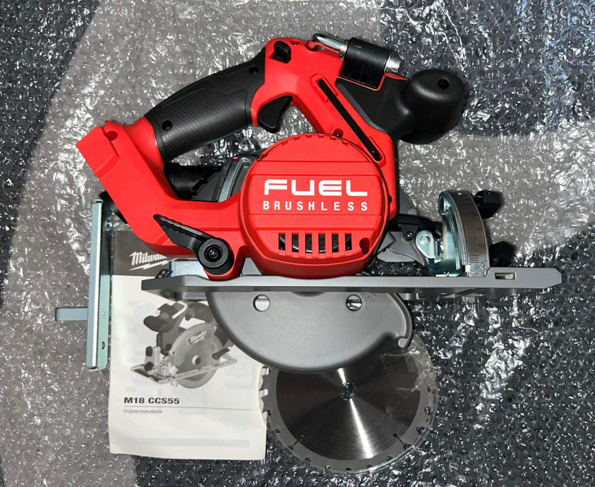 Milwaukee M18 CCS55